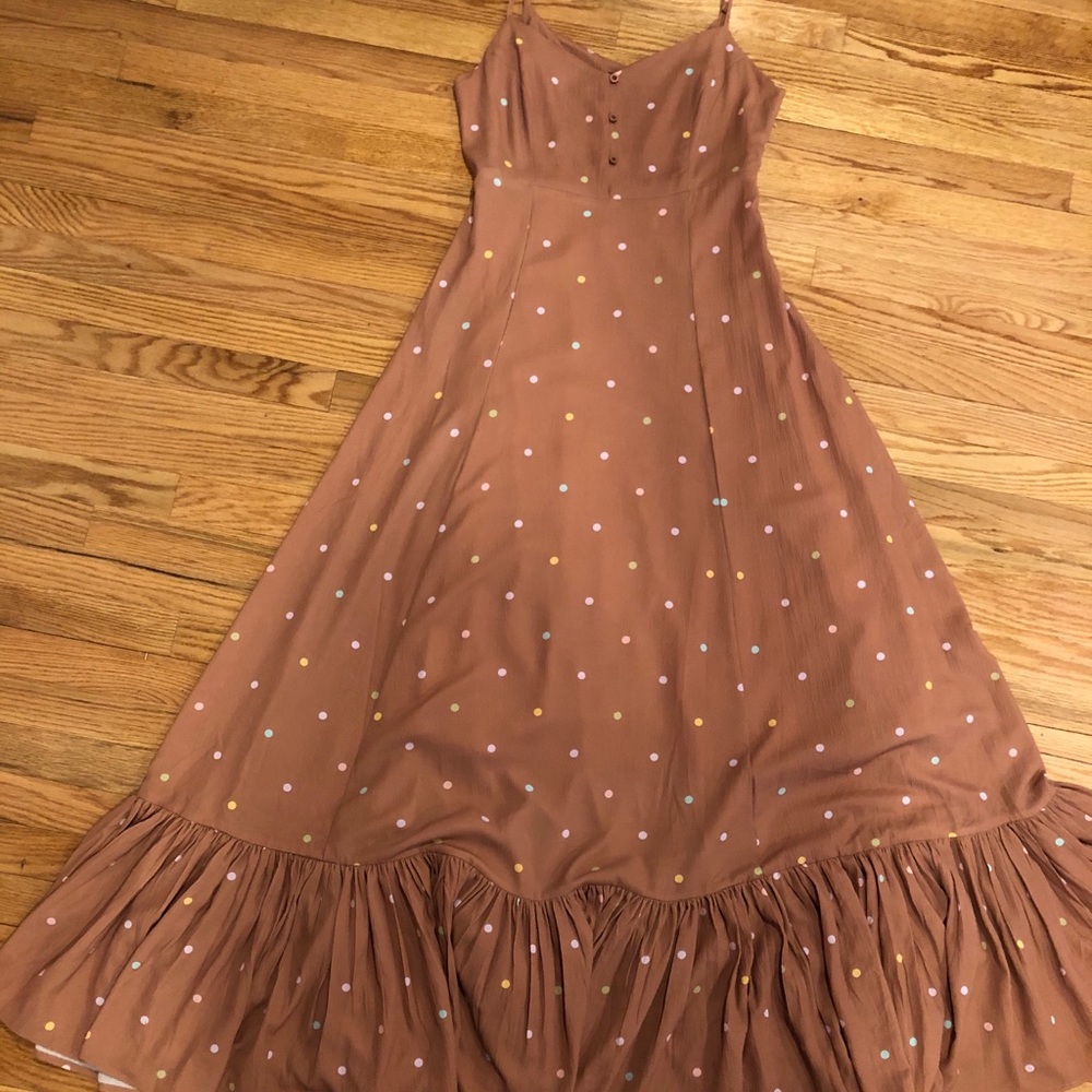 Playful maxi dress with polkadots